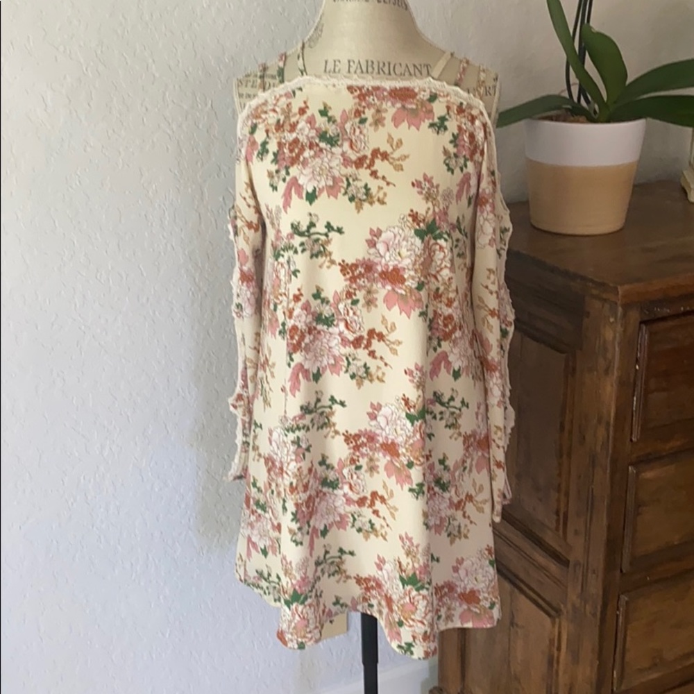 Spring Floral Cold Shoulder Sheath Dress- Entro S